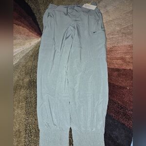 Green Elastic Cuff Casual Pants